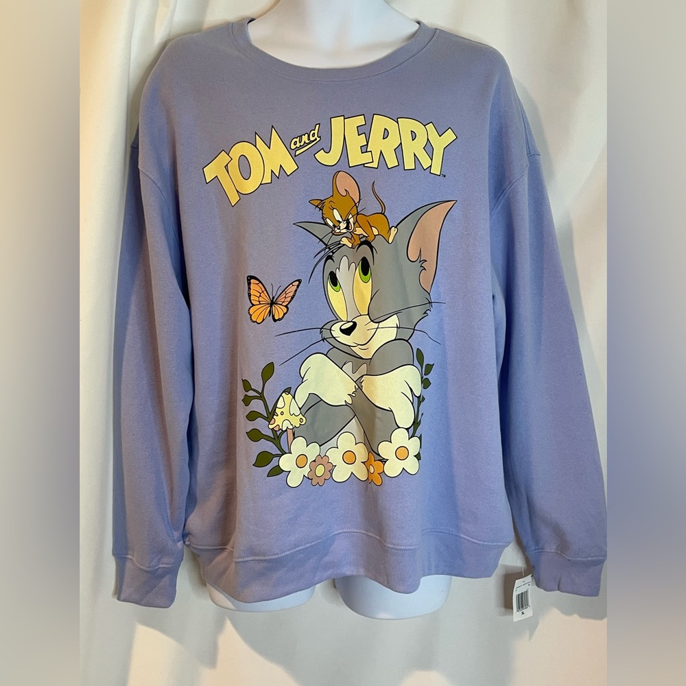 Tom and Jerry Women’s Sweatshirt, Soft Blue, Size XL    NWT